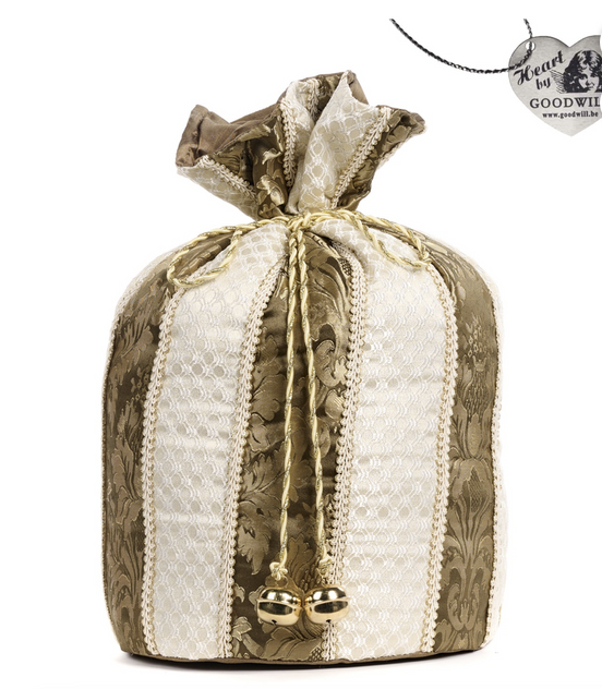 Sac decorativ de cadouri colectia Spargatorul de Nuci crem/auriu 42cm
