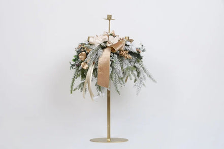 Suport înalt pentru lumânări cu 3 brațe și decorațiuni de Crăciun, alb/auriu/verde, 50cm