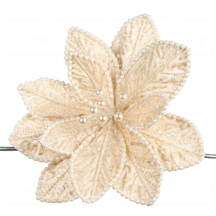 Craciunita din tesut cu perle pe clips , crem/alb ,28cm
