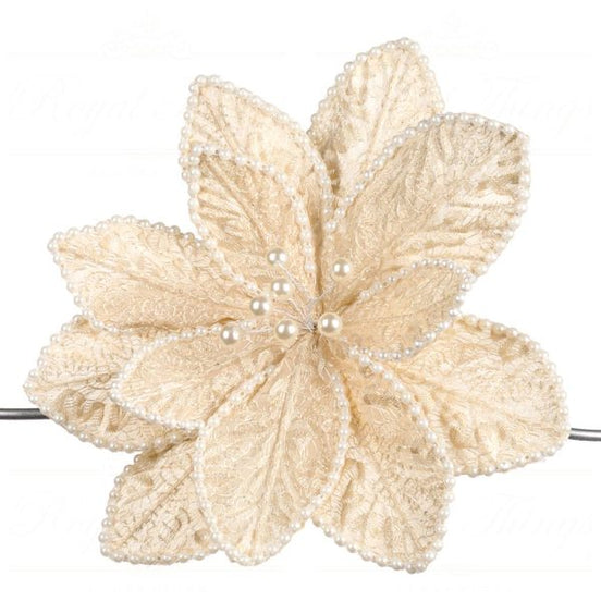 Craciunita din tesut cu perle pe clips , crem/alb ,28cm