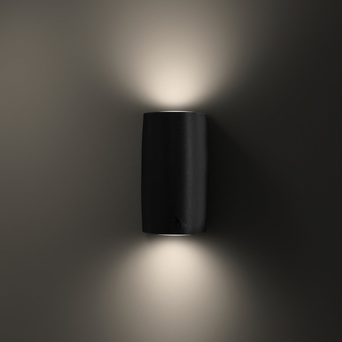 Aplică de exterior Keope AP2, negru – ambient
