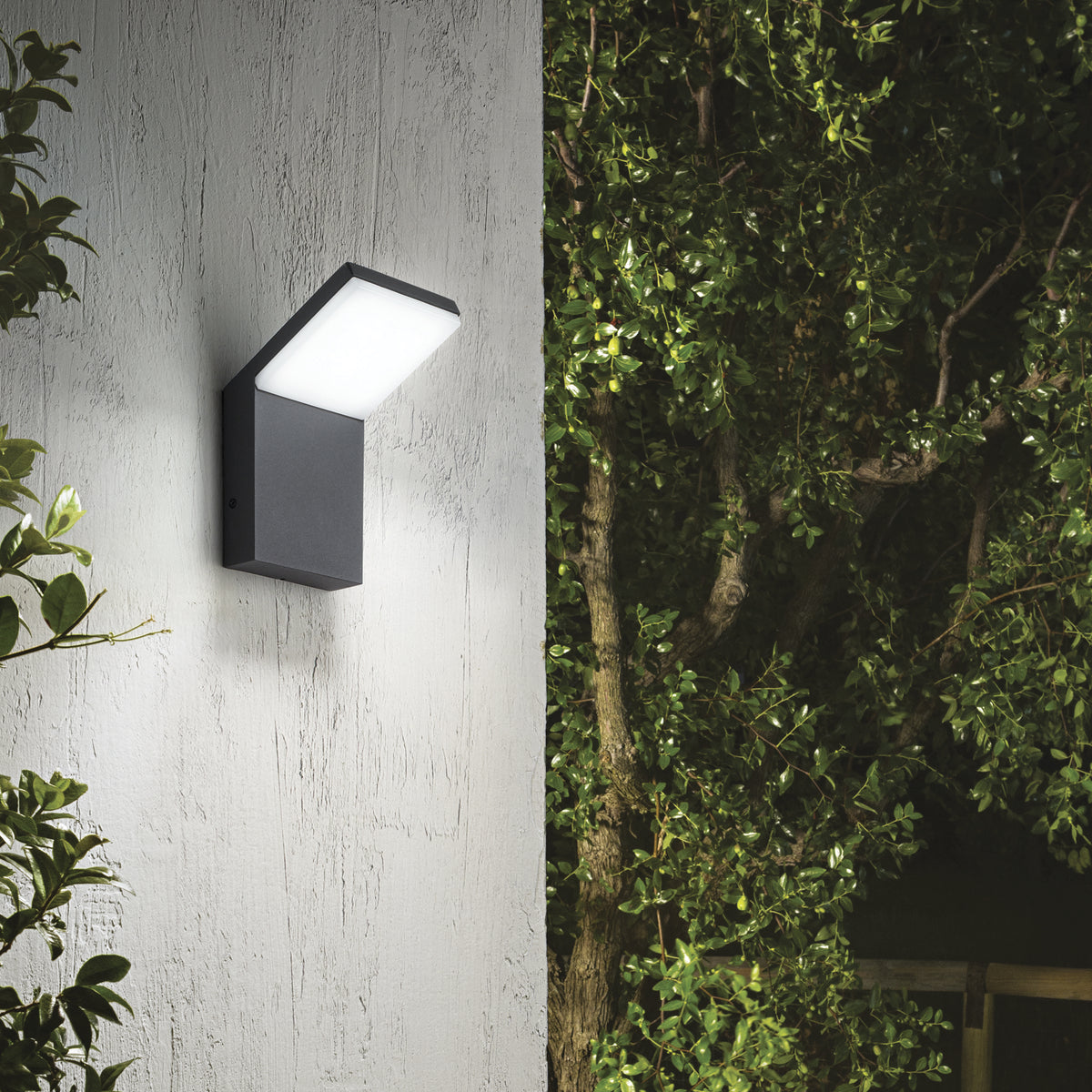 Aplică de exterior Style AP cu senzor 4000K, alb – ambient
