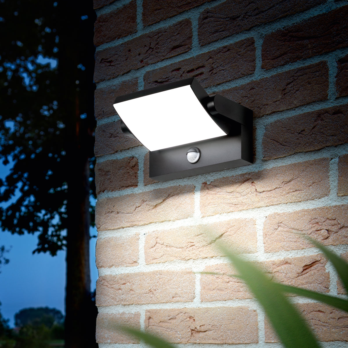 Aplică de exterior Swipe AP senzor, antracit – ambient