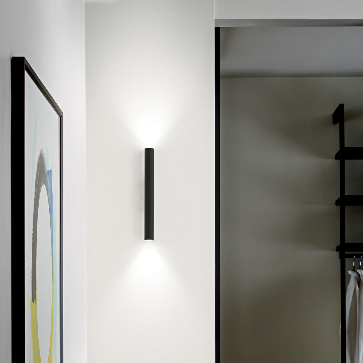 Aplică Look LED AP2 rotund D30 H150 On-Off 3000K, alamă – ambient
