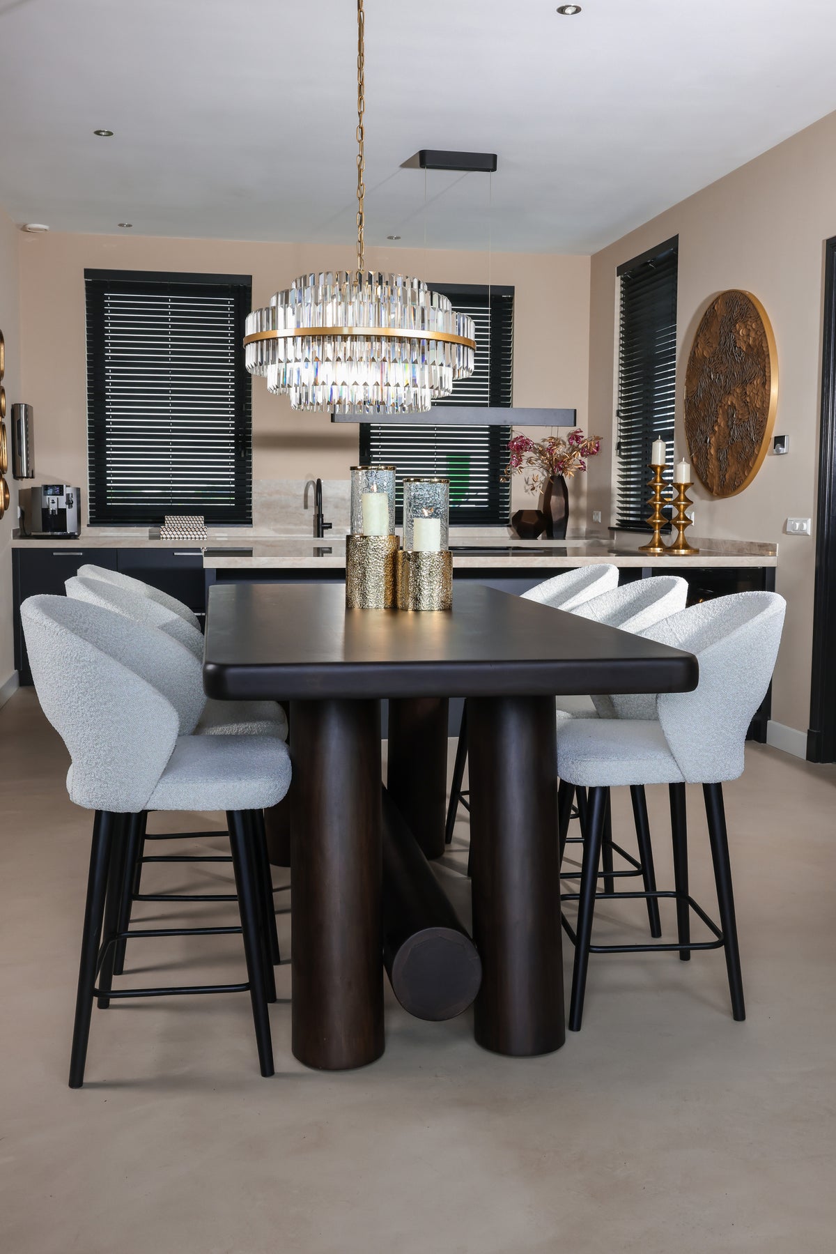 Candelabru Desire, auriu periat, mare – ambient
