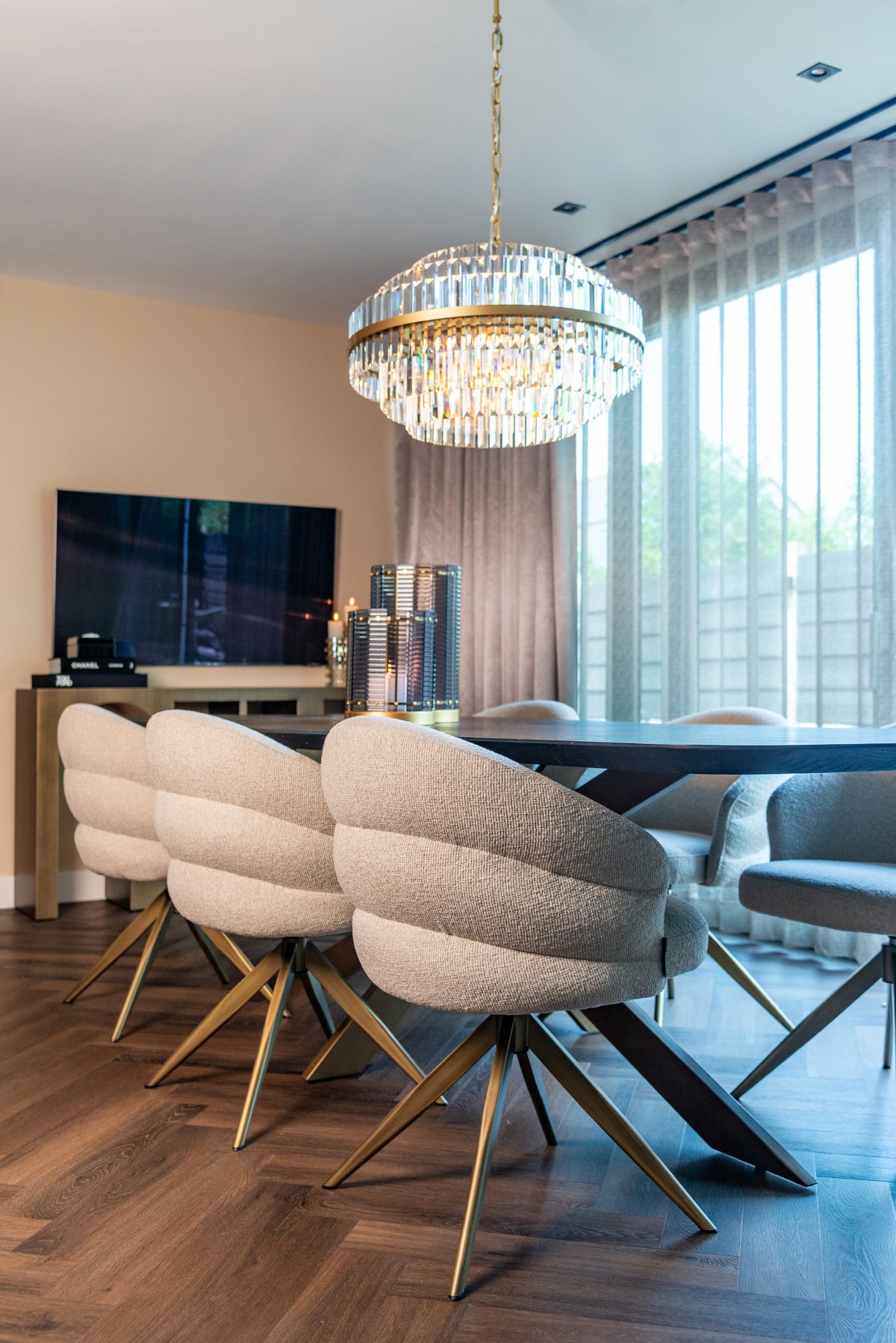 Candelabru Desire, auriu periat, mediu – ambient