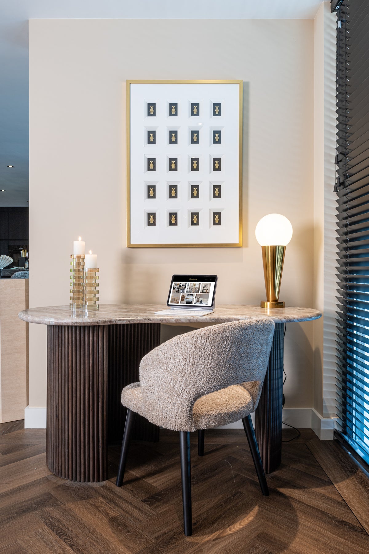 Decorațiune de perete Bear, negru/auriu – ambient