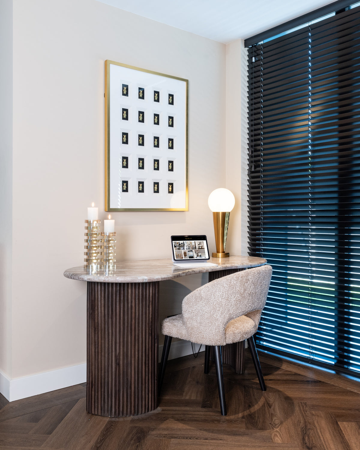 Decorațiune de perete Bear, negru/auriu – ambient