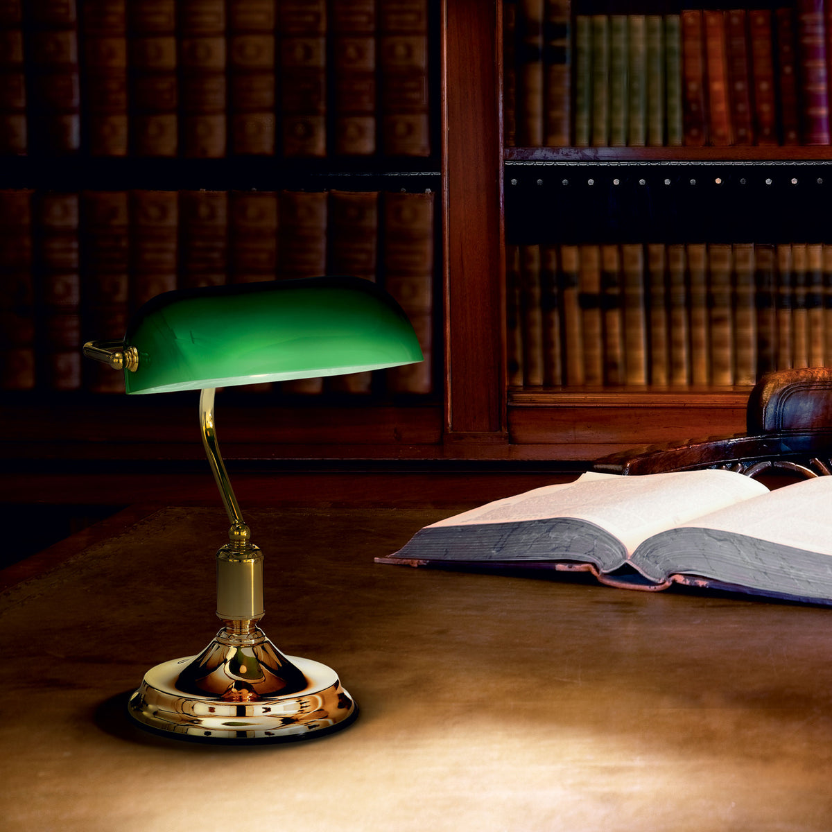 Lampă de masă Lawyer TL1, alamă – ambient