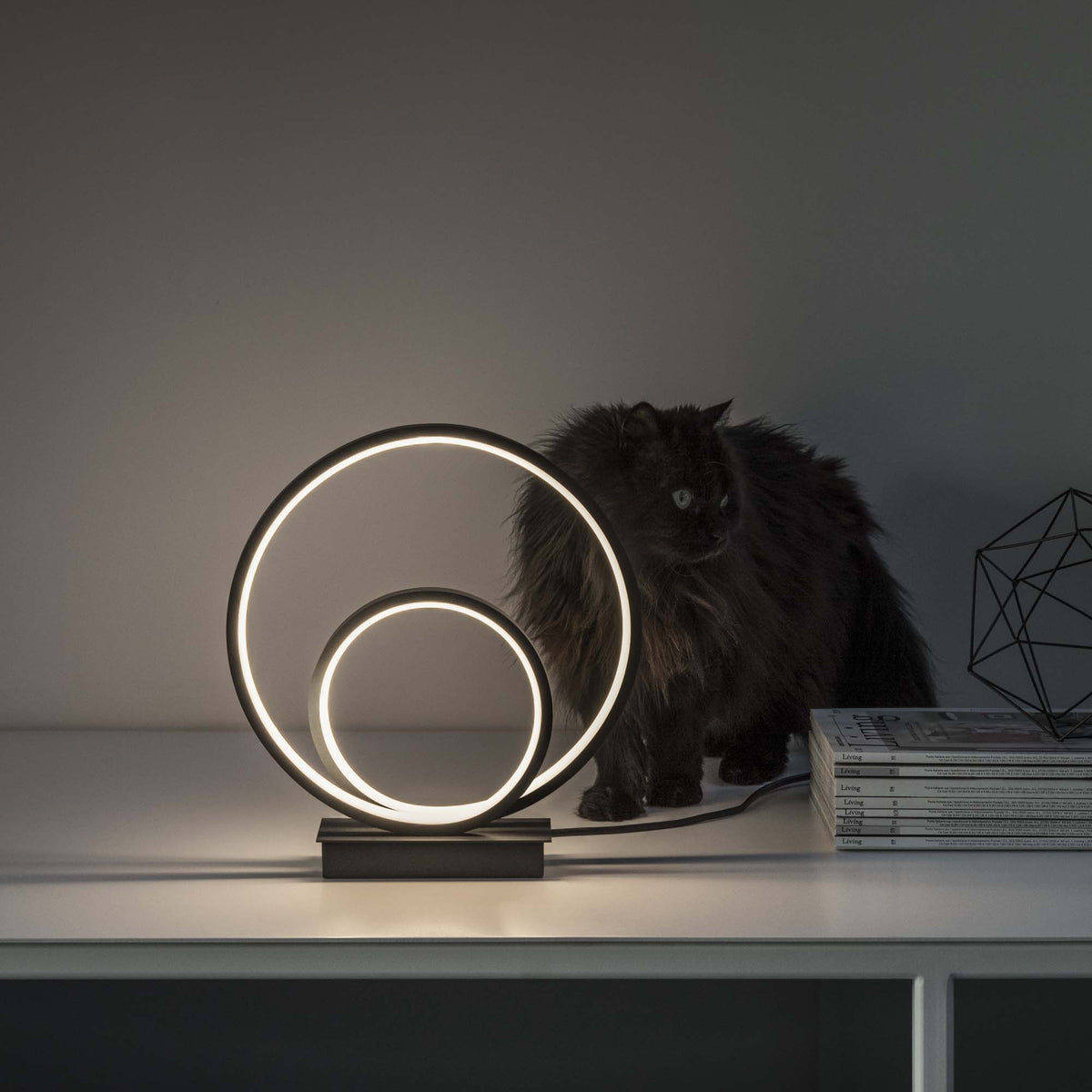 Lampă de masă Oz TL On-Off 3000K, negru – ambient
