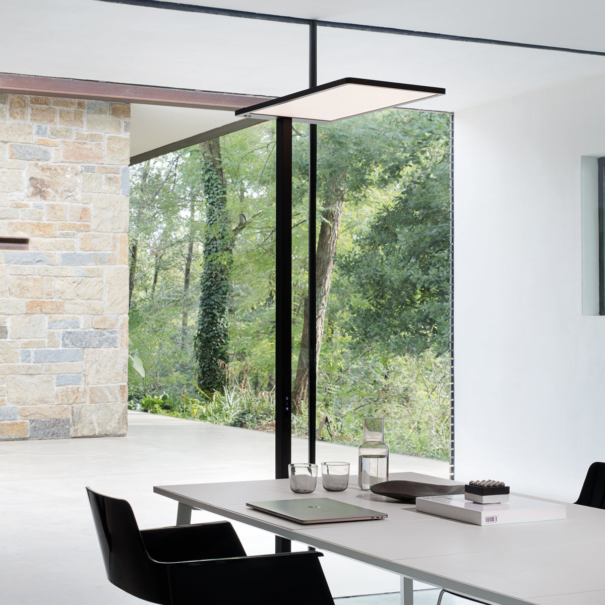 Lampă de podea Comfort-1 PT 4000K, negru – ambient