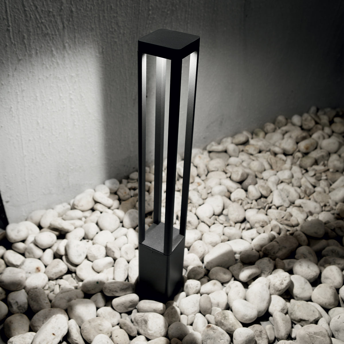 Lampadar de exterior Tifone PT H65 – ambient