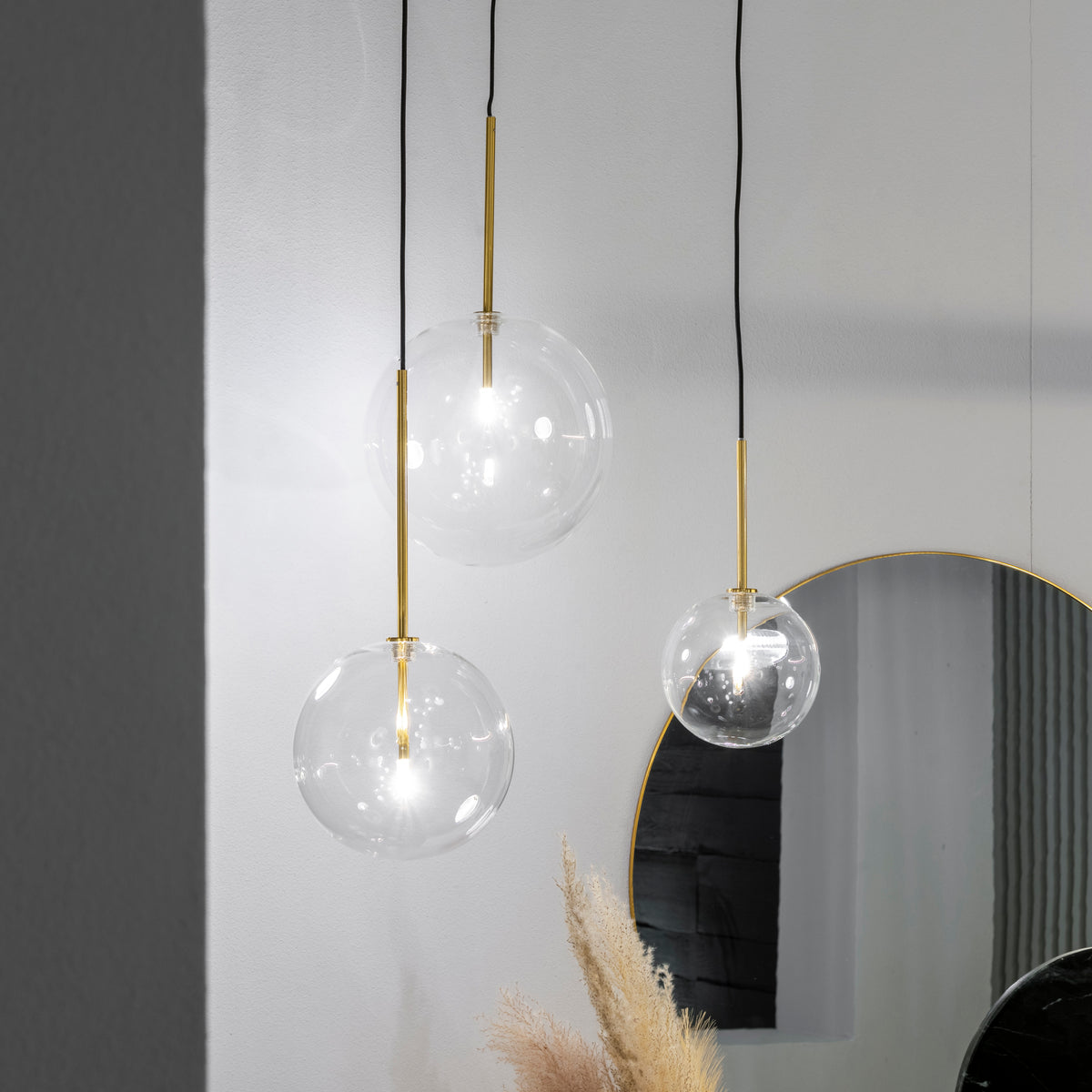 Lustră pendul Equinoxe SP1 D20, alamă – ambient