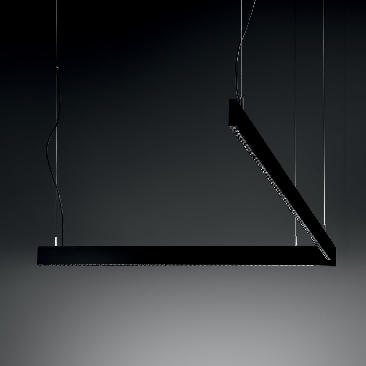 Lustră pendul liniară Steel SP1 D20 mono-emisie fascicul larg 4000K, negru – ambient