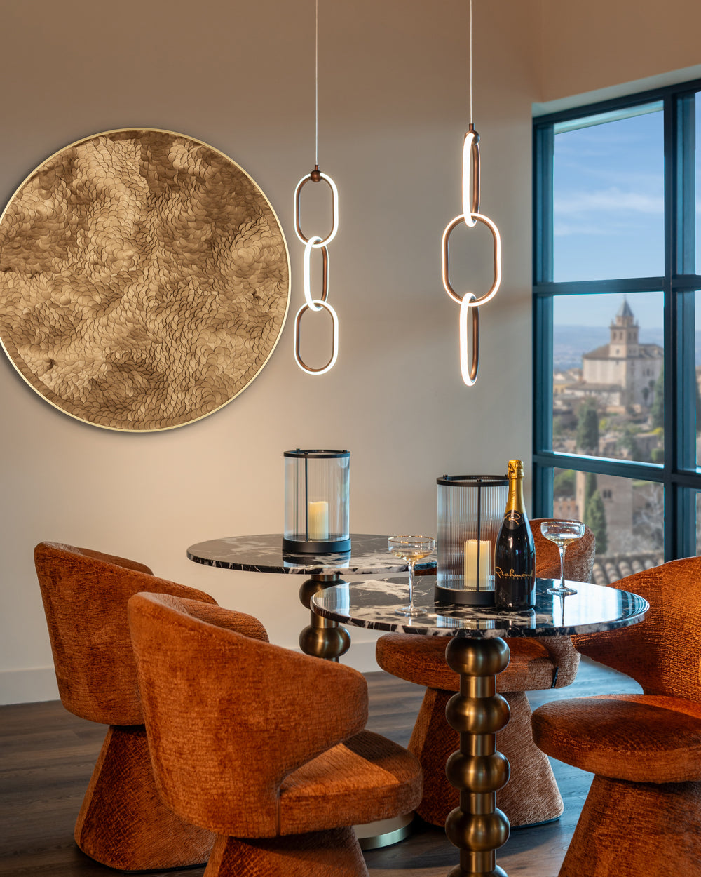 Masă bistro Witlox, negru/auriu, Ø 75 cm – ambient