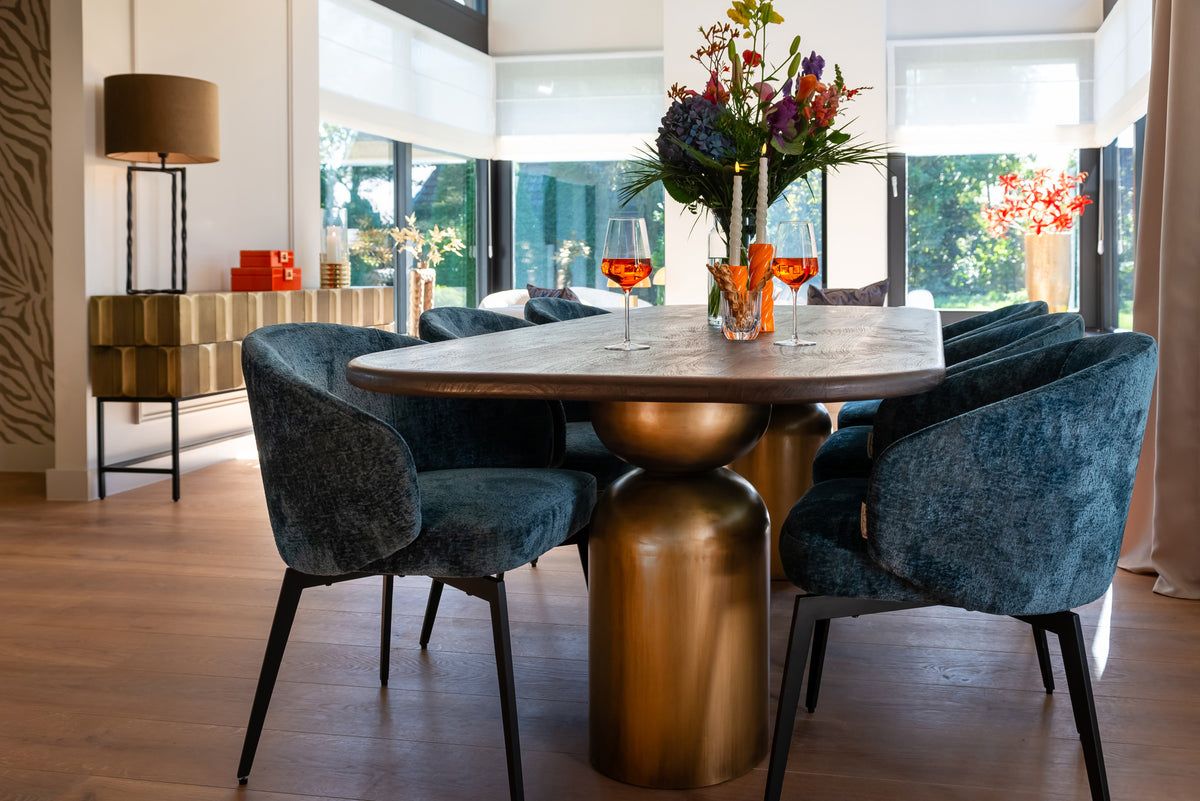Masă dining Cavo, maro, 230 cm – ambient