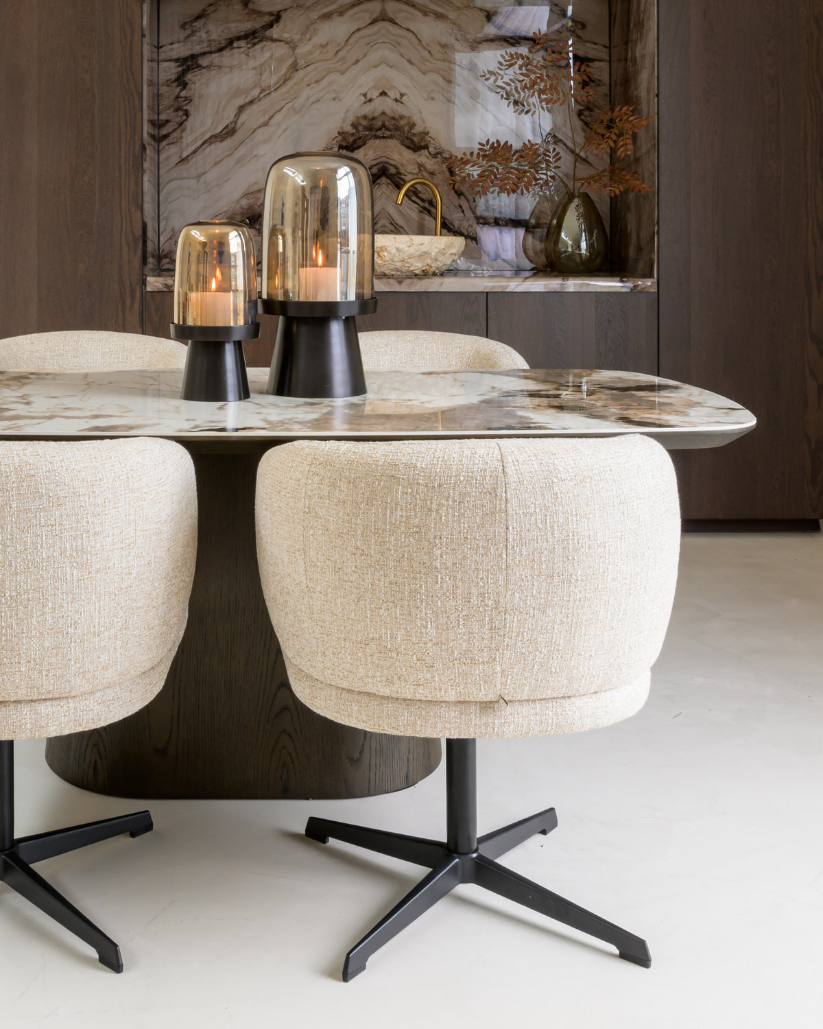 Masă dining Langford, maro, 200 cm – ambient