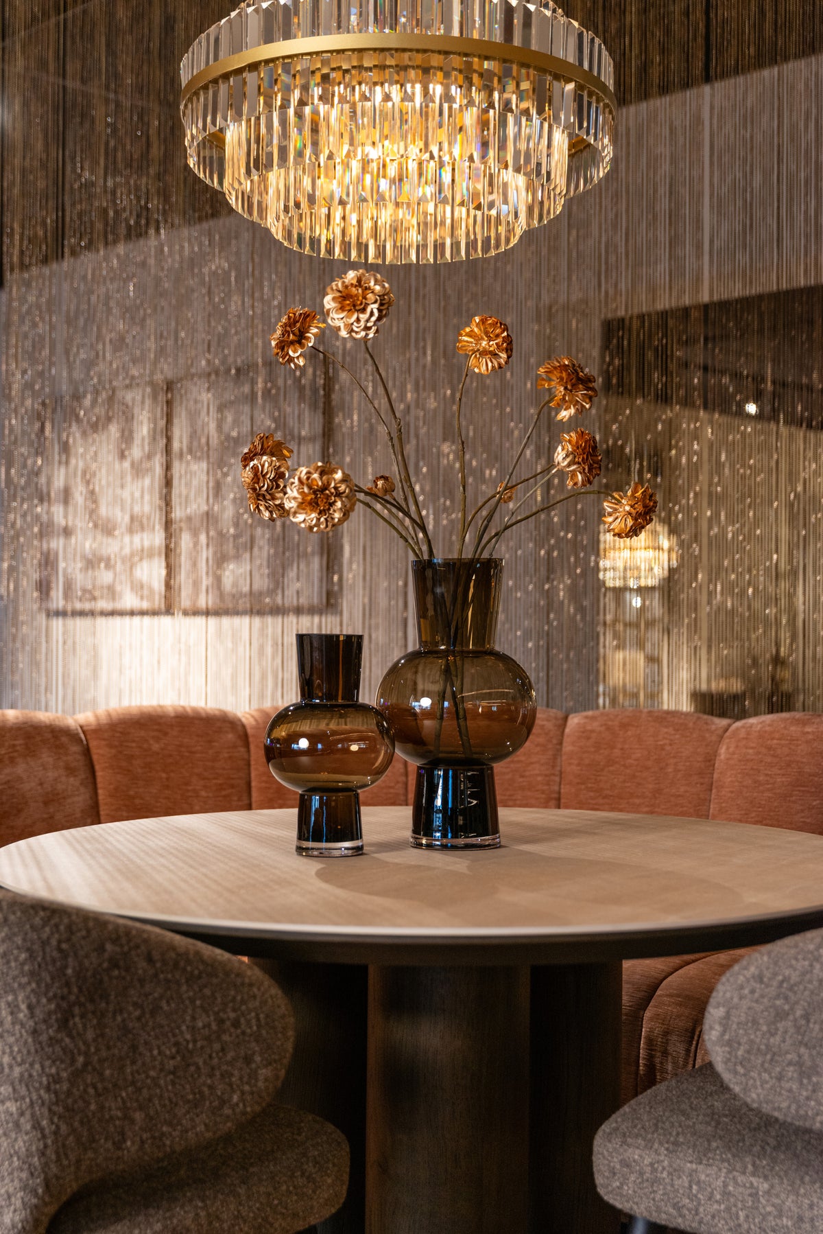 Masă dining Ritz, maro, Ø 120 cm – ambient