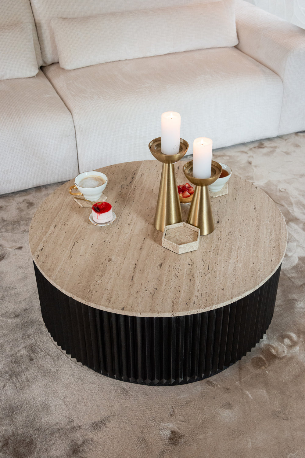 Măsuță de cafea Hampton, maro închis, Ø 90 cm – ambient