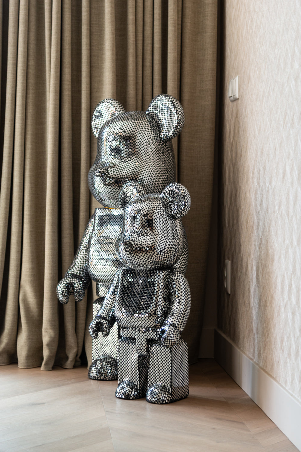 Obiect decorativ Bear, argintiu, mare – ambient