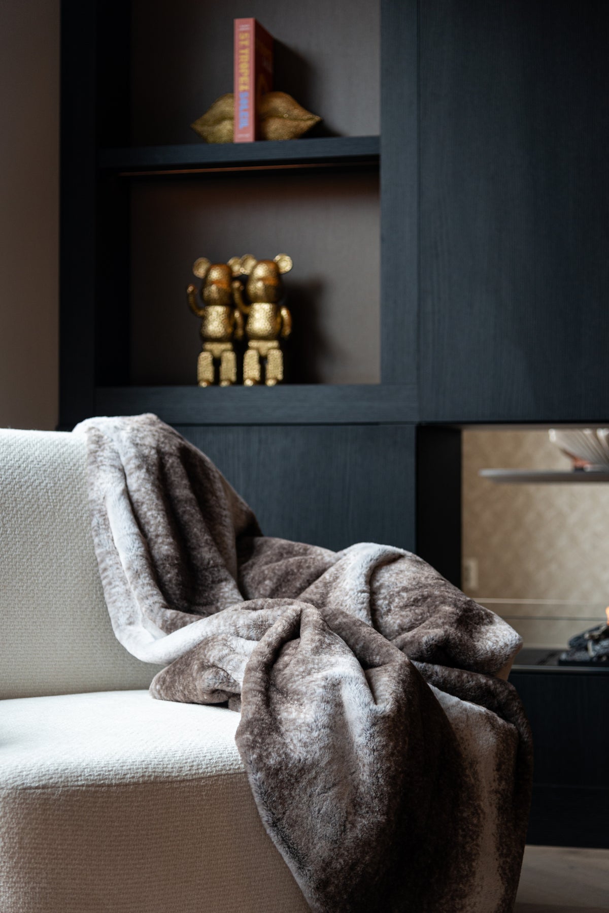 Obiect decorativ Bear, auriu, în picioare – ambient