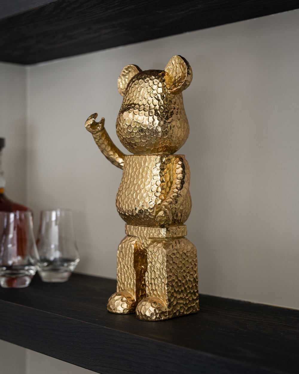 Obiect decorativ Bear, auriu, în picioare – ambient