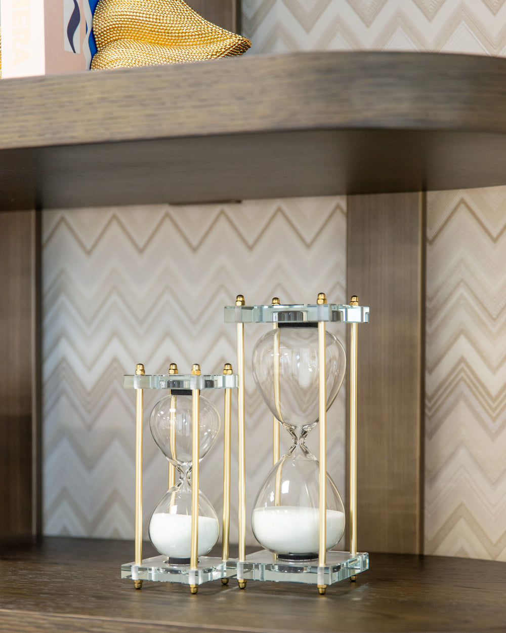 Obiect decorativ Gigi, auriu, clepsidră – ambient
