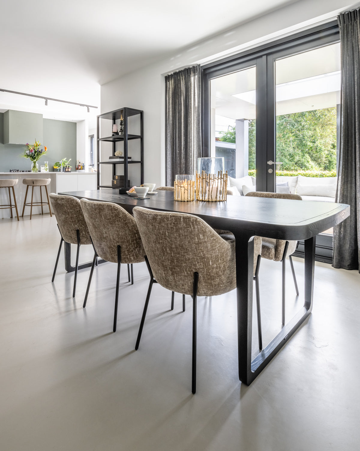 Obiect decorativ Icebear, negru – ambient