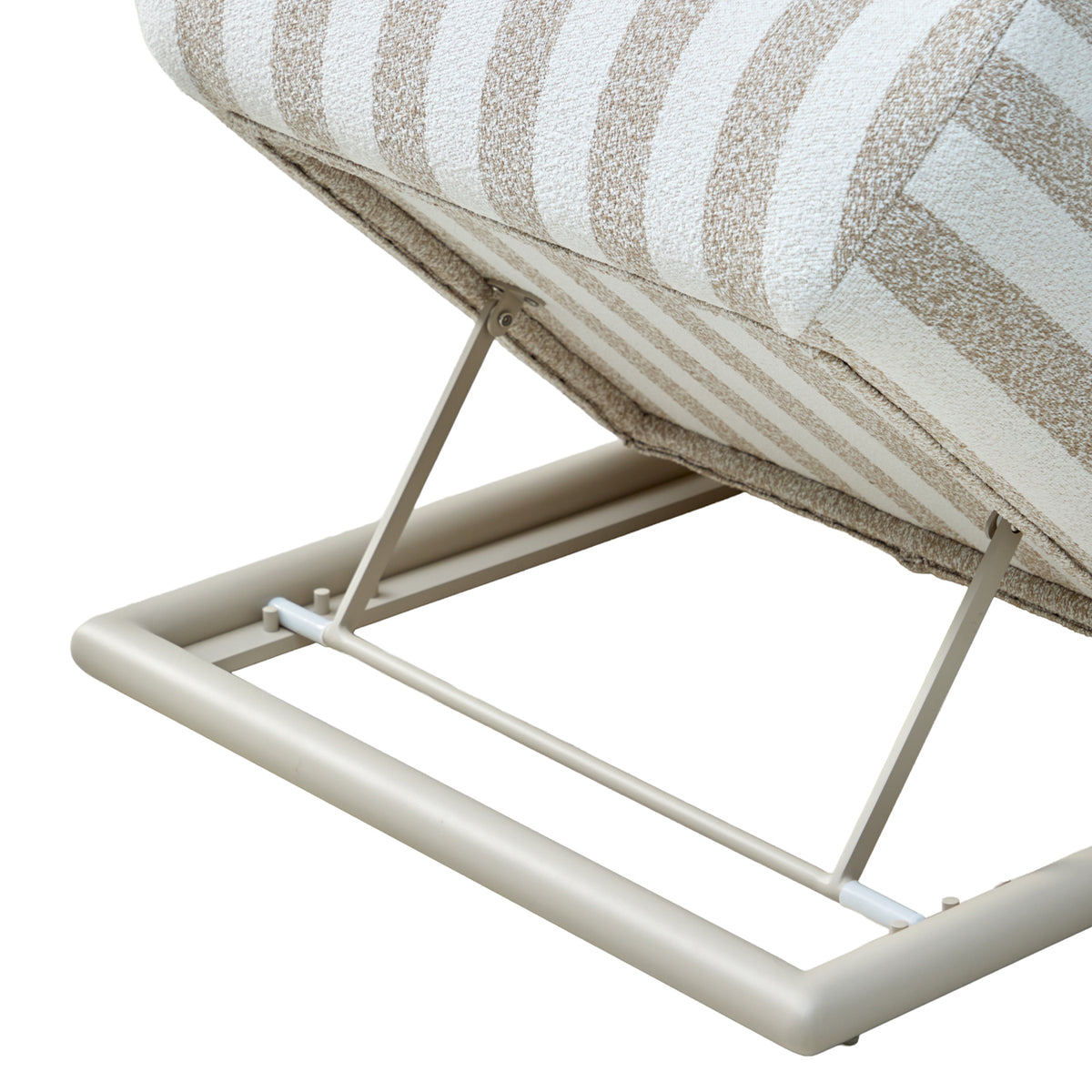 Pat de zi de exterior Sullivan, ecru stripe