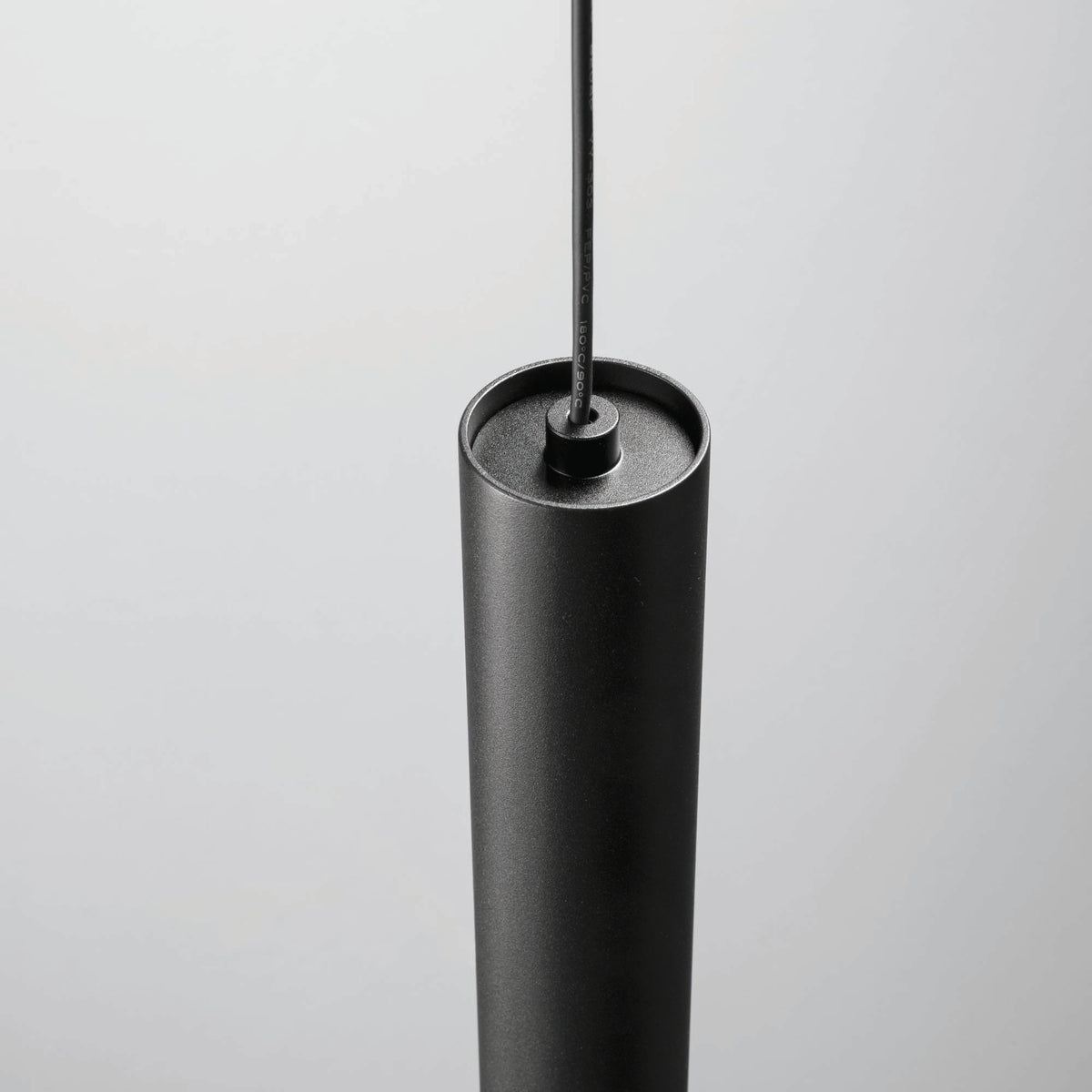 Pendul pe șină Deva tub 6W 3000K, negru – ambient