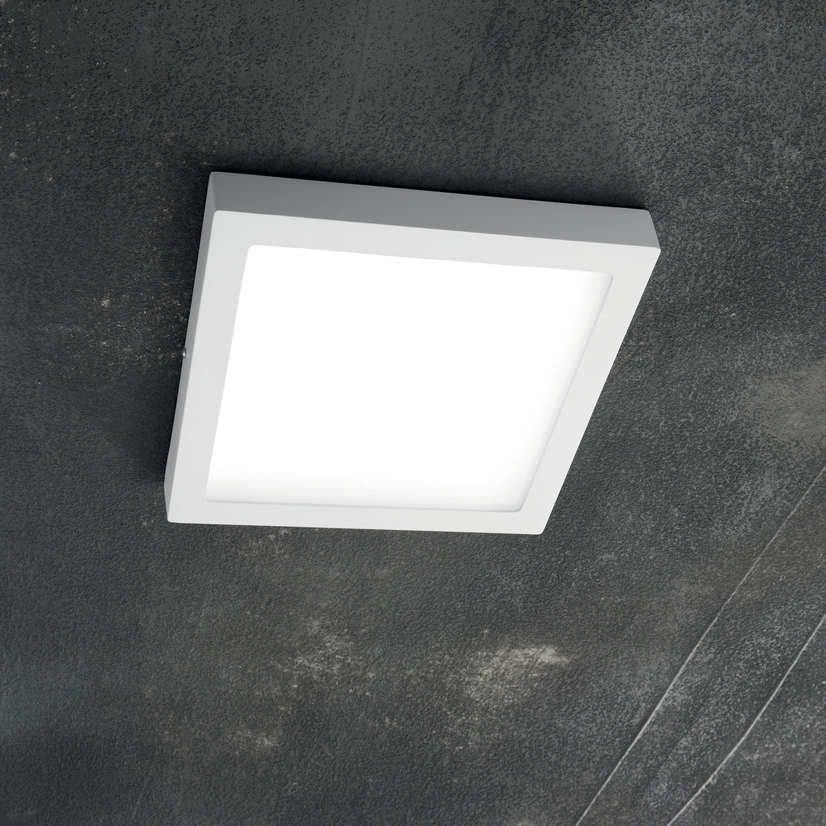 Plafonieră Universal PL D40 pătrată 3000K – ambient