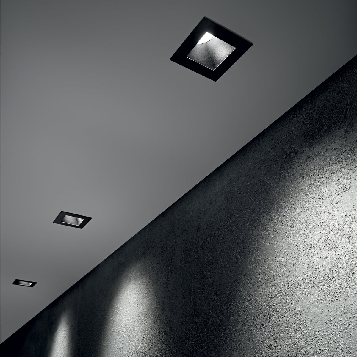 Ramă încastrată Dynamic pătrată, negru – ambient