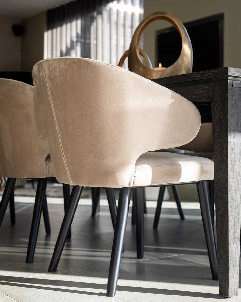 Scaun de bar Indigo, catifea kaki – ambient