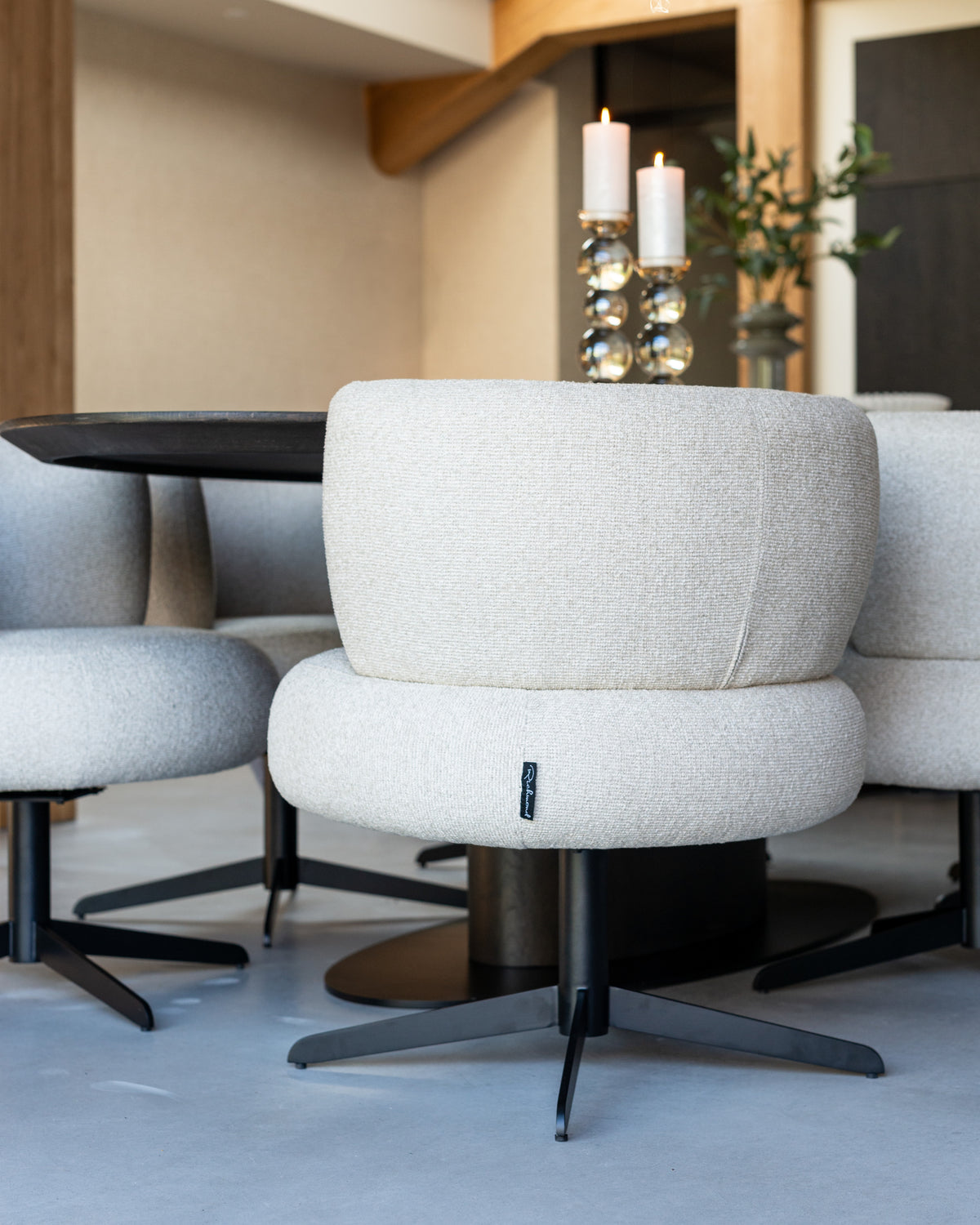 Scaun dining Alexis, biscotti, rotativ – ambient