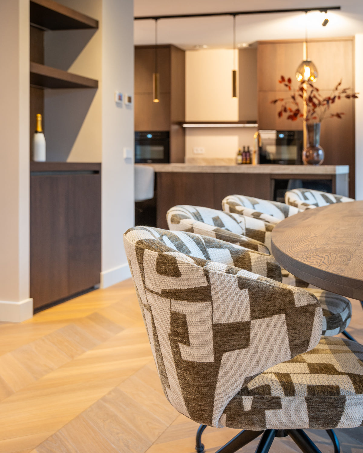 Scaun dining Milly, moss graffic, rotativ – ambient
