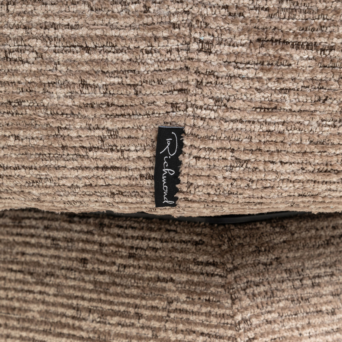 Scaun dining Quiriro, linear mocca, rotativ