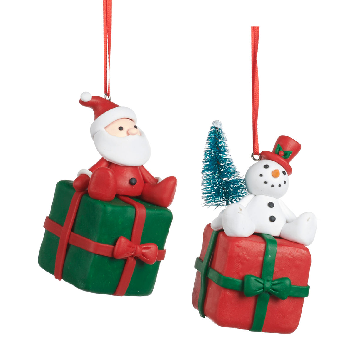 Set 2 ornamente din lut, Moș Crăciun și om de zăpadă pe cutie cadou, roșu, 9 cm