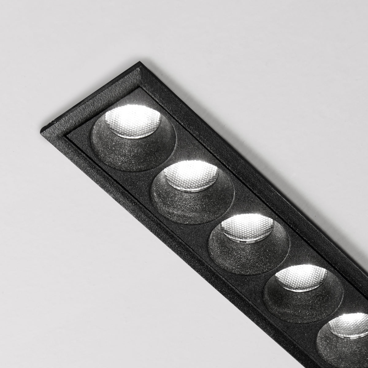 Spot încastrat Lika FI slim 10W 3000K, negru – ambient