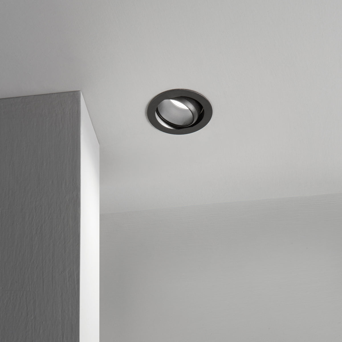 Spot încastrat Quark FI 9W reglabil 3000K, alb – ambient