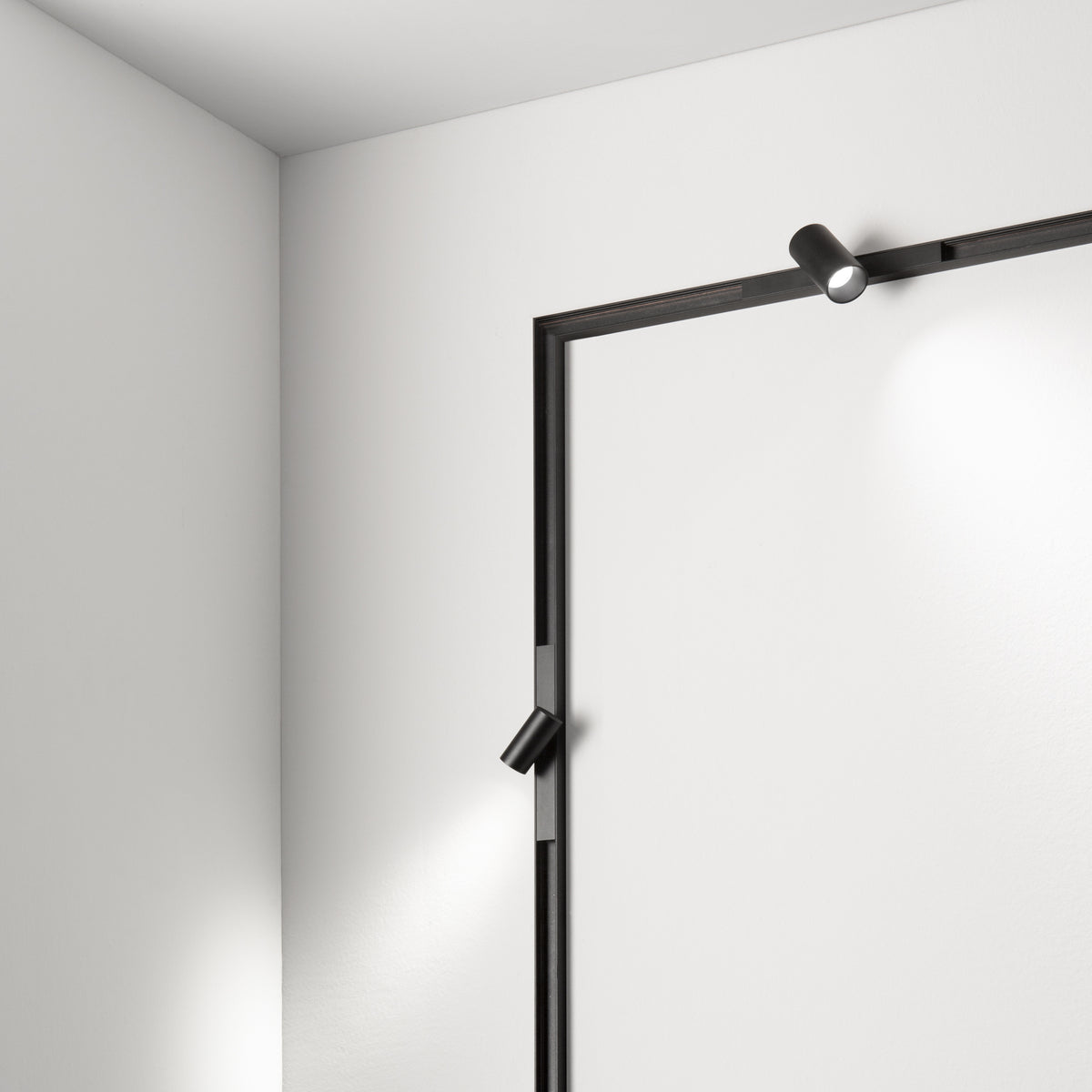 Spot pe șină Stick simplu 7W 2700K, negru – ambient