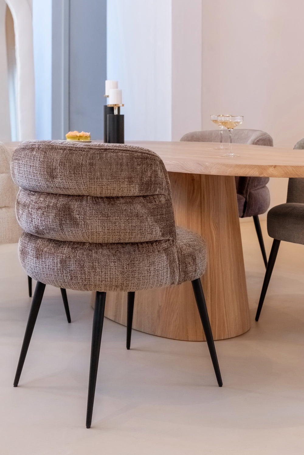 Suport pentru lumânări Caya, negru/auriu, mic – ambient
