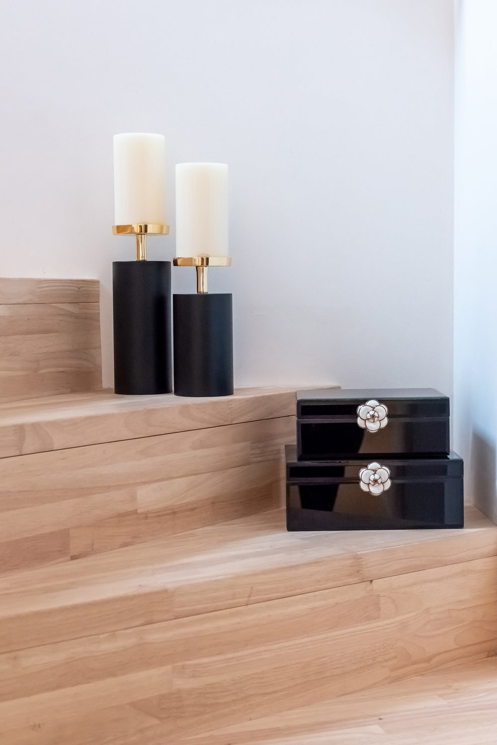 Suport pentru lumânări Caya, negru/auriu, mic – ambient