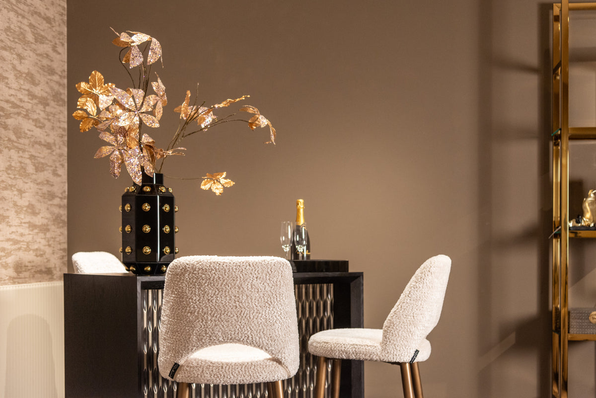 Tavă decorativă Liv, negru/auriu – ambient